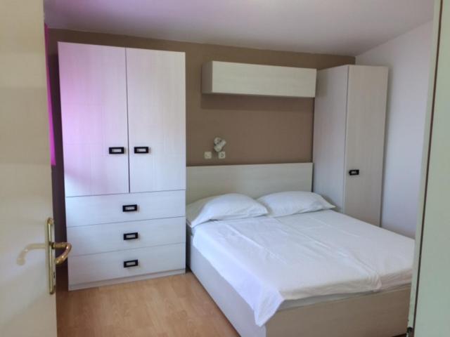 Apartman I Sobe Marijana Rab Town Bagian luar foto