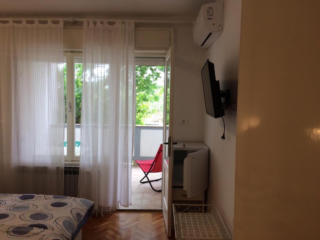 Apartman I Sobe Marijana Rab Town Bagian luar foto